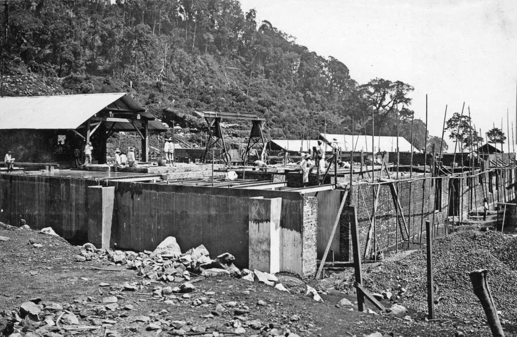 7 fundament of the main Malabar Station hall.